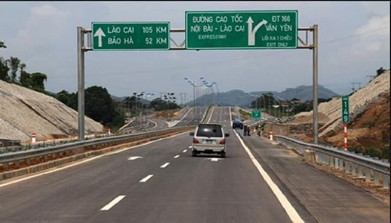 Cao tốc Hà Nội Lào Cai là tuyến đường hiện đại và an toàn