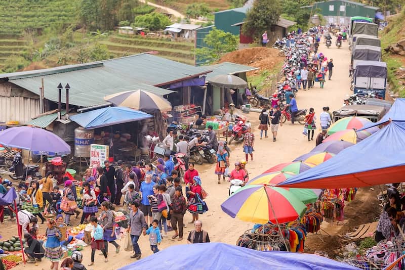 Chợ trời Lào Cai – Nét văn hóa đặc trưng của vùng cao nguyên