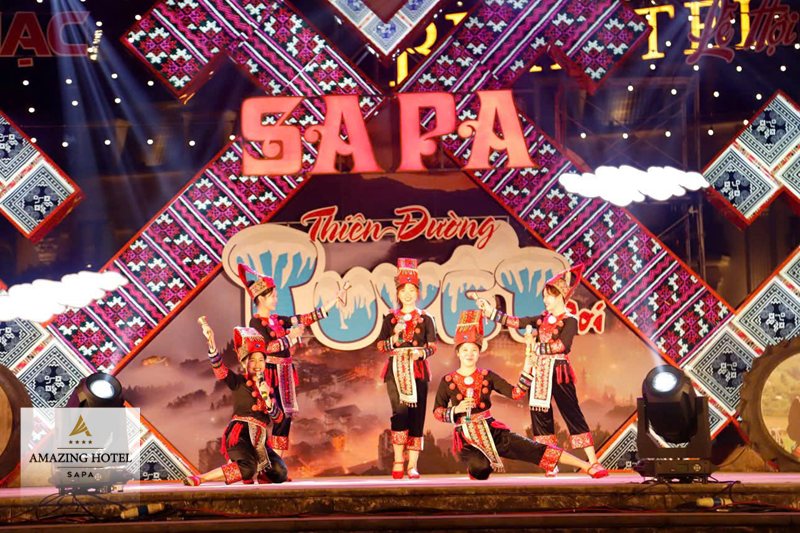 Lễ hội mùa đông Sapa - Lạnh sâu, sương mù và mưa nhỏ dai dẳng