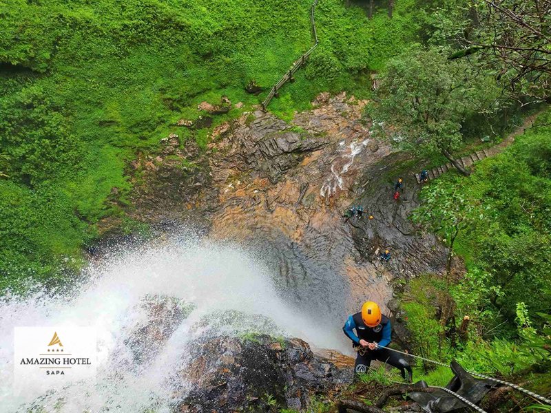 Suối Vàng thác Tình Yêu - Suối Vàng thác Tình Yêu là gì, nằm ở đâu